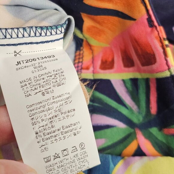 SHEIN Womens Tropical Print High Rise Shorts, Size Medium - Picture 8 of 8